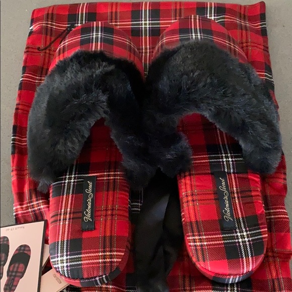 Victoria’s Secret Signature Satin Slippers Red Plaid / Size Small 5-6 - Picture 7 of 8